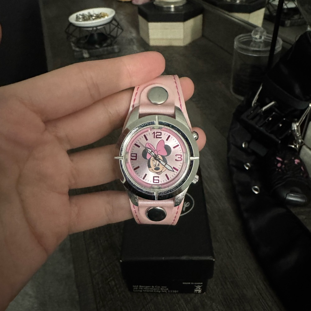 Minnie Mouse watch
